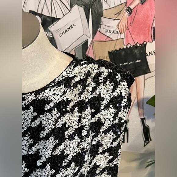 NWT Express Dressy Sequined Houndstooth Cropped Sleeveless Party Top Size Small - Picture 2 of 9